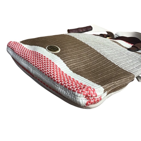 Fossil Explorer Foldover Straw and Leather Messenger Crossbody Tote Bag - Picture 5 of 10